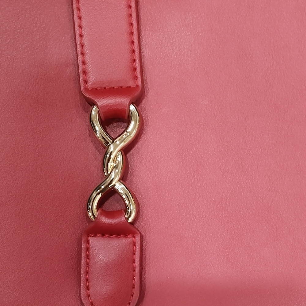 a new day Chic Red Shoulder Bag - Picture 4 of 11